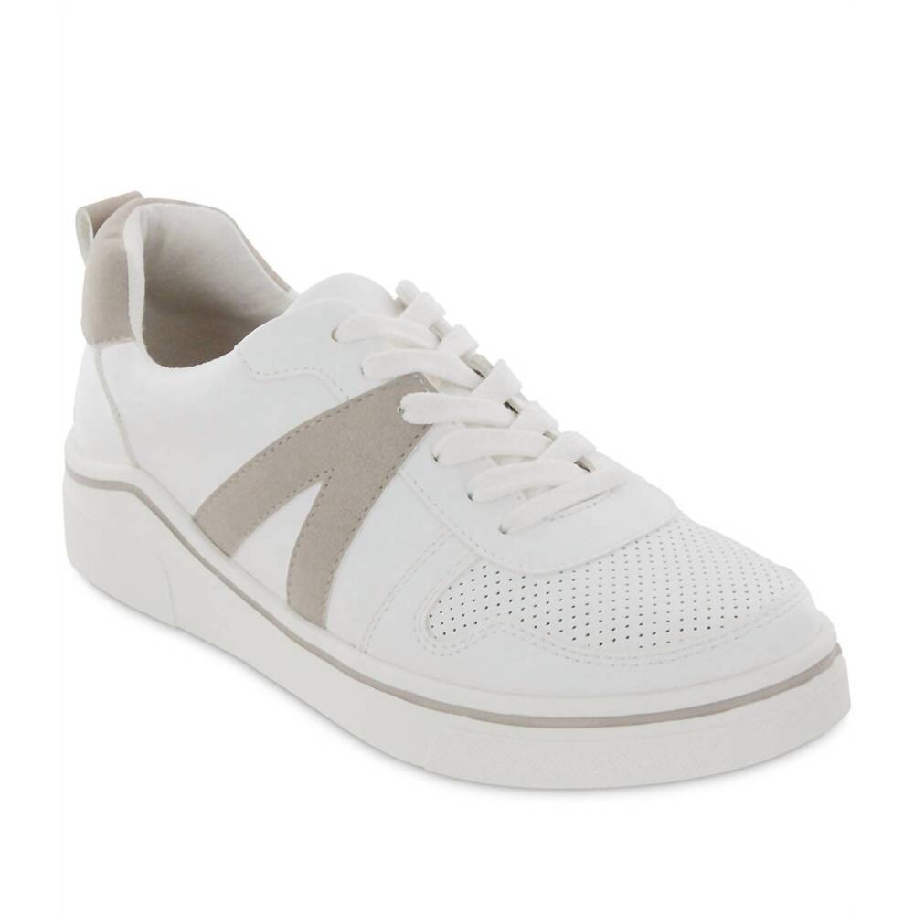 NEW MIA women's alta lace-up sneaker in white